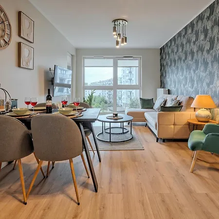Stadium - Parking, Balcony - By Rentujemy Appartement Gdańsk