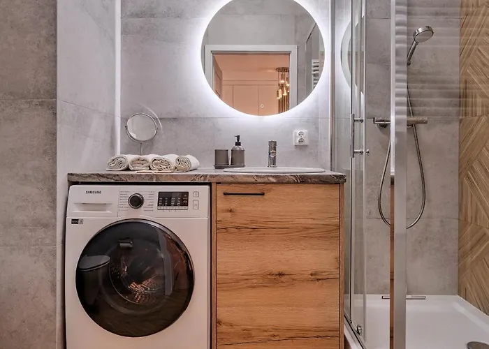 Stadium - Parking, Balcony - By Rentujemy