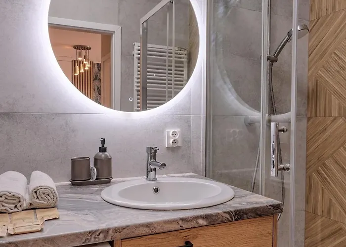 Apartmán Stadium - Parking, Balcony - By Rentujemy *